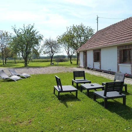Вилла La Martellerie Berville-sur-Seine Экстерьер фото